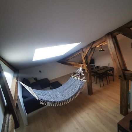 La Roche-Chalais Appartement Neuf Climatise Sous Les Toits المظهر الخارجي الصورة